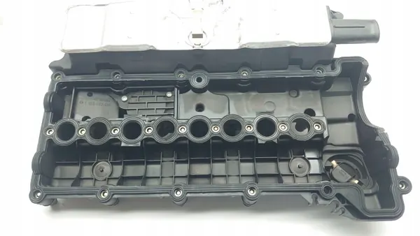 BMW Ventildeckel OEM 11122249680 - Gebrauchte Motorabdeckung image 8