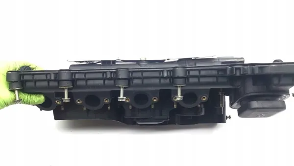 BMW Ventildeckel OEM 11122249680 - Gebrauchte Motorabdeckung image 9