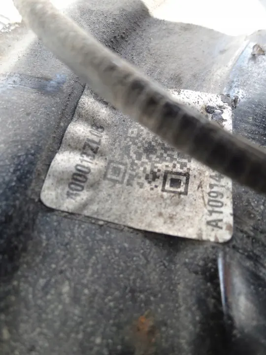 NISSAN PULSAR 2018 1.2 DIG-T Front Right Knuckle OEM image 4