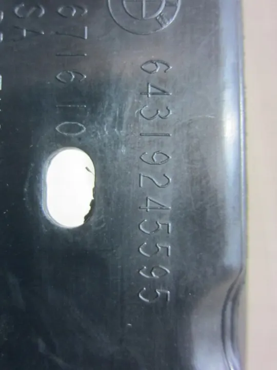 BMW X5 F15 F16 Lokasuoja vasen OEM 64319245595 image 8