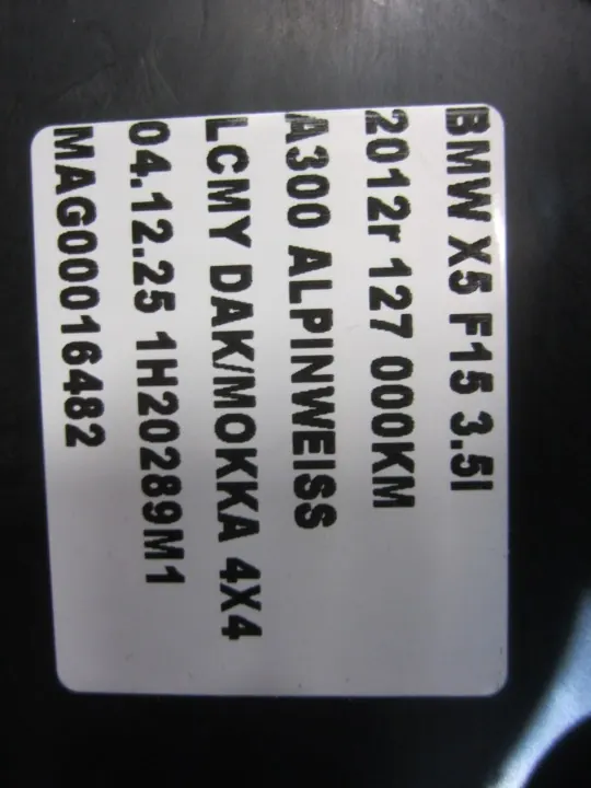 BMW X5 F15 F16 Lokasuoja vasen OEM 64319245595 image 9