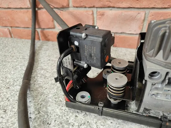 Compressore sospensione BMW 6794465 image 6