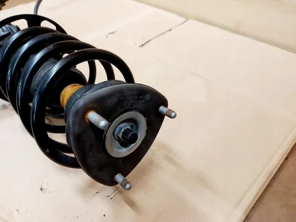 OEM 1 Mazda 6 GJ 2.2D Fram Vänster Fjädringsenhet image 4