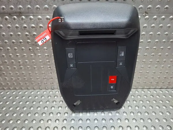 OEM S26282836 Luz de techo usada para Peugeot 408 2024 image 2