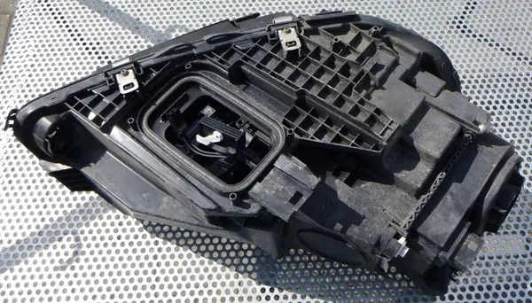 MERCEDES GLE W166 2015- LINKER REFLECTOR LED A image 5