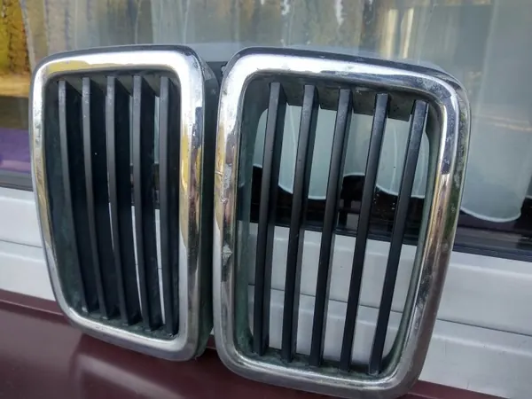 Grille avant BMW 5 E28 OEM 51131873253 image 4