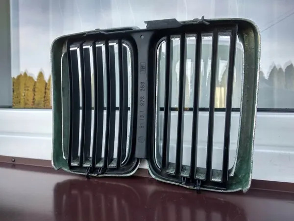 Grille avant BMW 5 E28 OEM 51131873253 image 5