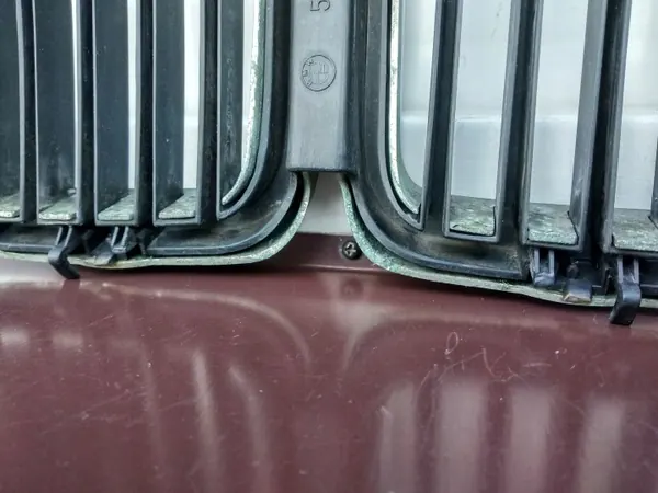Grille avant BMW 5 E28 OEM 51131873253 image 9