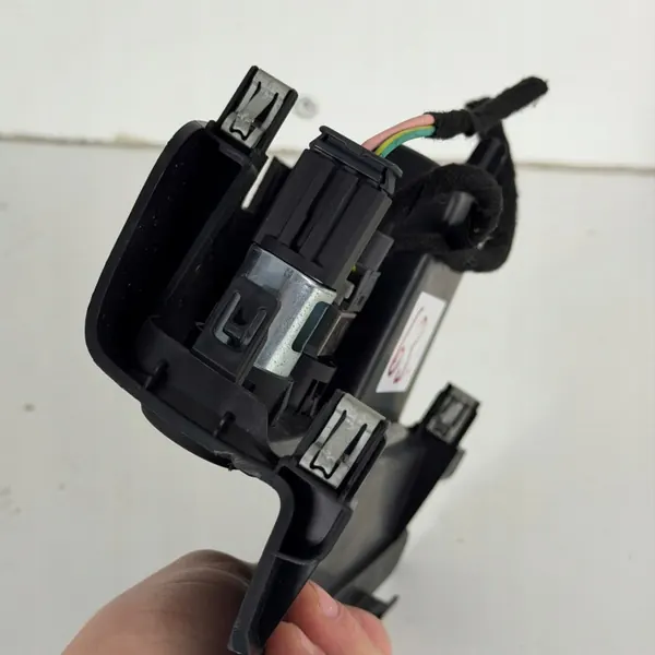 Prise allume-cigare Peugeot 208 OEM JPF1131227X image 5