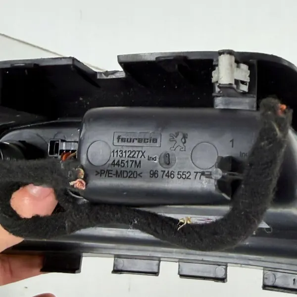 Prise allume-cigare Peugeot 208 OEM JPF1131227X image 8