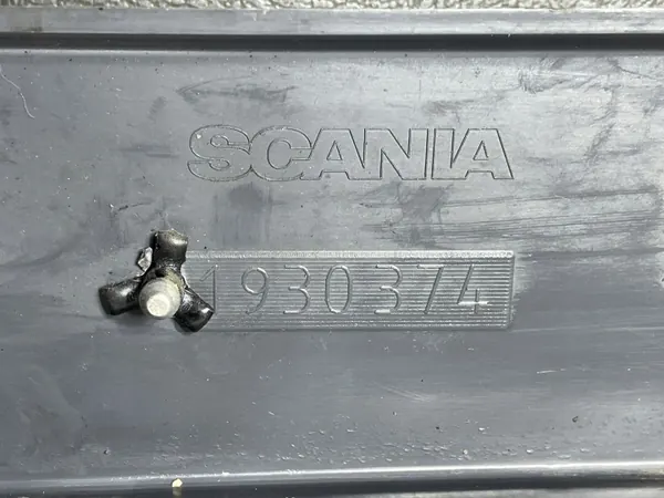 Scania P380 2009-2012 Couvercle Cabine avec Visière 1930374 image 6