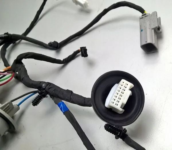 Rechter volledige LED-koplamp OEM ECM921-21E20 Mitsubishi image 3