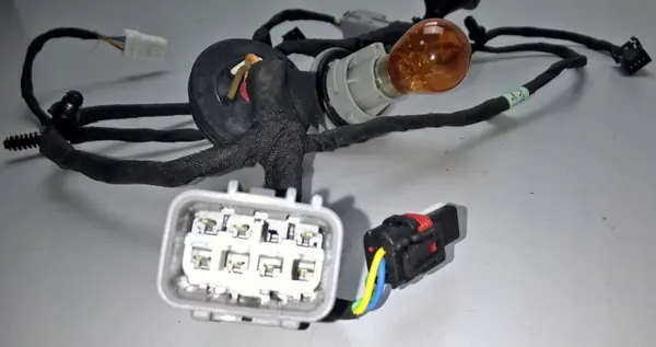 Rechter volledige LED-koplamp OEM ECM921-21E20 Mitsubishi image 4