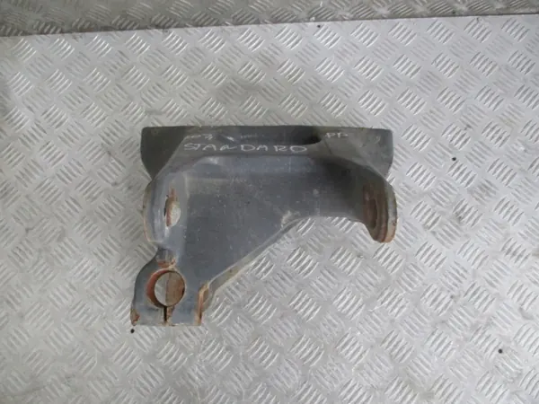 Etujousituksen kiinnike OEM 20467701 Volvo FH13:lle image 4