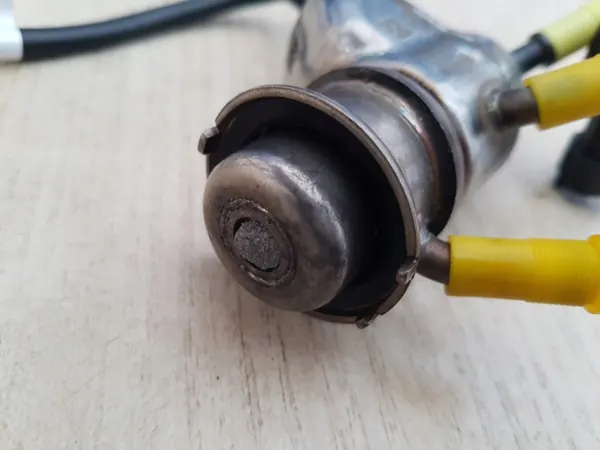 Mazda AdBlue-suutin OEM T301-20-2F0 - Käytetty image 5
