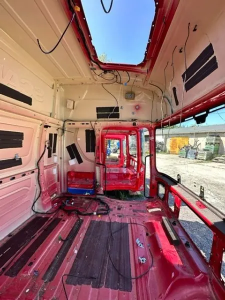 Cabina Scania NGS S OEM 2334603 - Estado Usado image 10