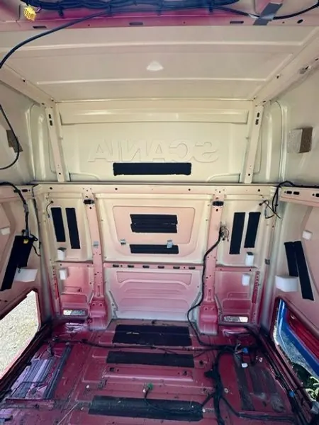 Cabina Scania NGS S OEM 2334603 - Estado Usado image 9