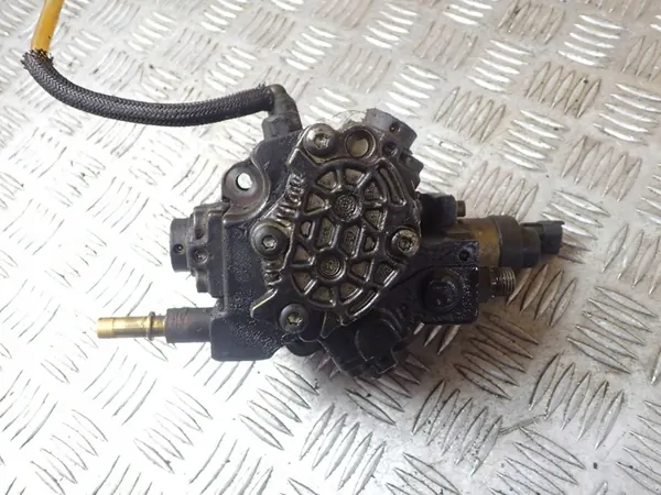 Brandstofpomp Jaguar XF X250 0445010139 image 3