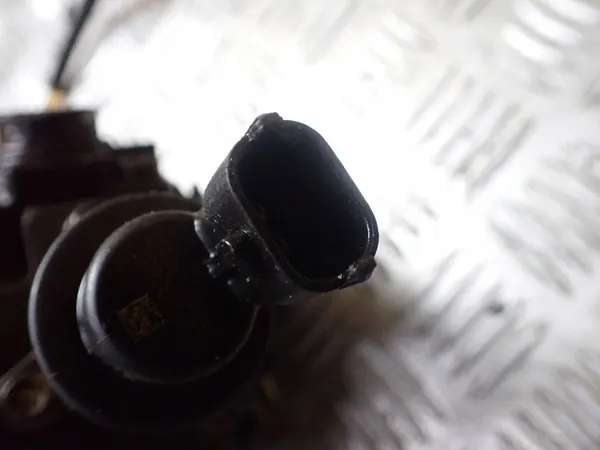 Brandstofpomp Jaguar XF X250 0445010139 image 6