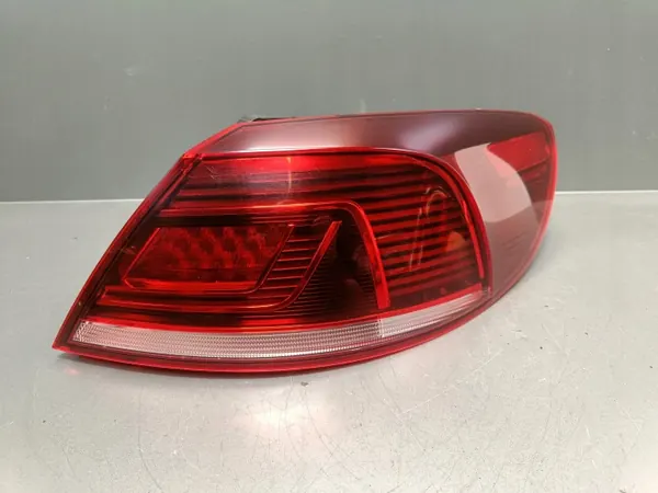 VW CC rechte äußere LED Heckleuchte 3C8945208AD image 2