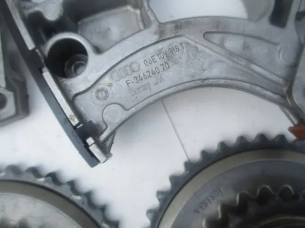 BENTLEY AUDI S6 RS6 S8 4.0 TFSI Komplett Kamremset image 5