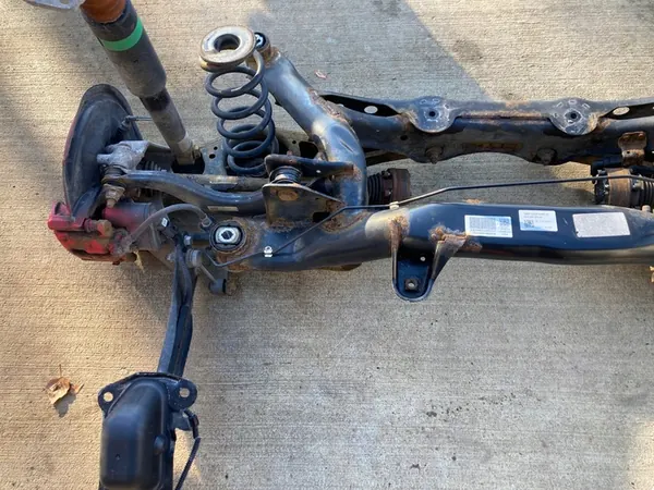 Traversa di sospensione posteriore VW Tiguan I 4x4 5N0505235AH image 3