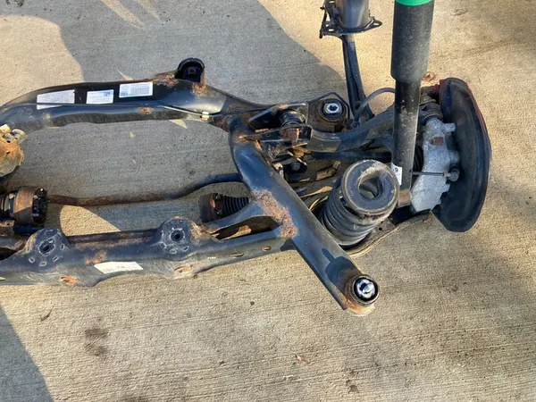 Traversa di sospensione posteriore VW Tiguan I 4x4 5N0505235AH image 5