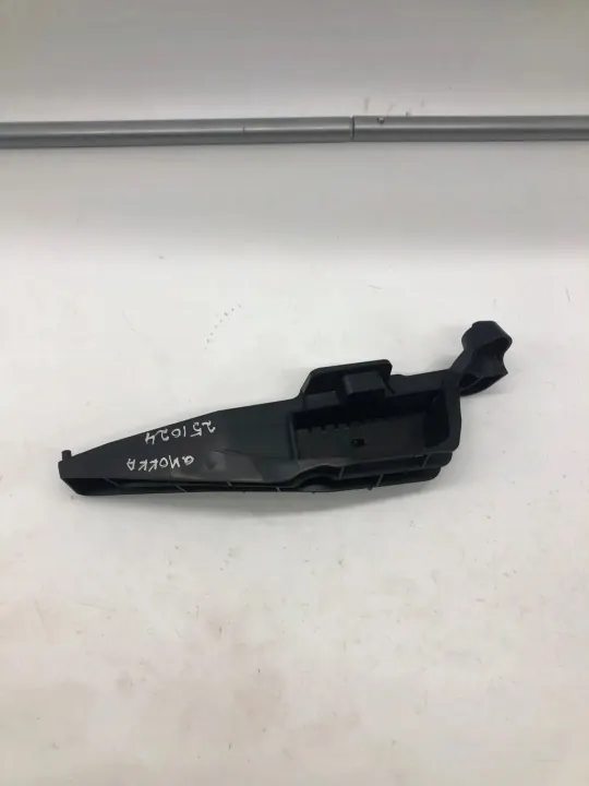 Opel Mokka deuronderdelen OEM 9835148480 - Gebruikt image 2
