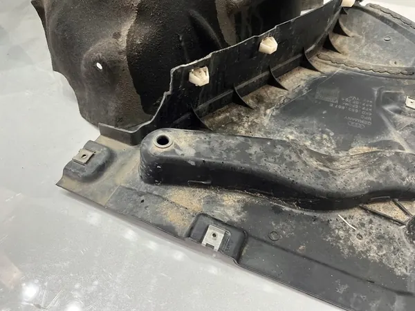 AUDI A6 C8 Front Left Wheel Arch 4K0821171M 4K0853887E image 7