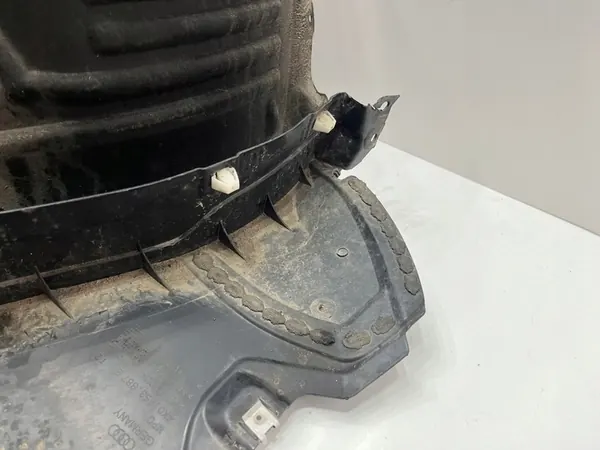 AUDI A6 C8 Front Left Wheel Arch 4K0821171M 4K0853887E image 9