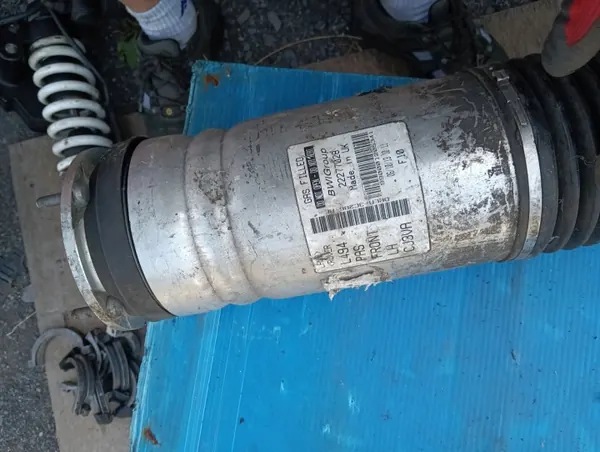 Amortecedor dianteiro esquerdo Land Rover Sport L494 OEM 22277028 image 6