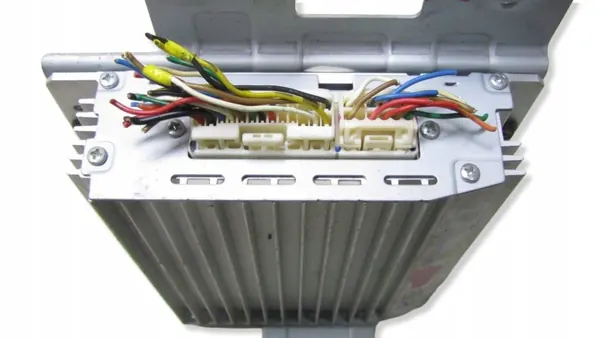 Kia Soul Audioversterker OEM 96370-2K000 image 5