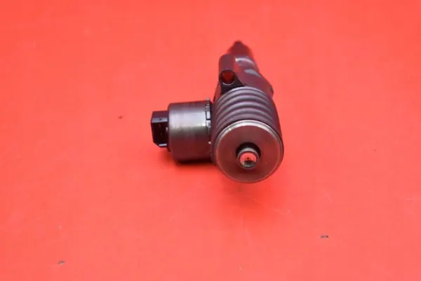Pompe d'injection OEM 03G130073B pour Audi A3 2.0 TDI image 5