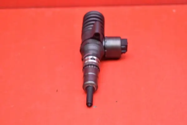 Pompe d'injection OEM 03G130073B pour Audi A3 2.0 TDI image 7