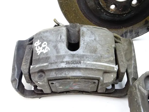 Bromskit Jaguar XF/XFR 5.0 V8 OEM - Fram/Bak image 9
