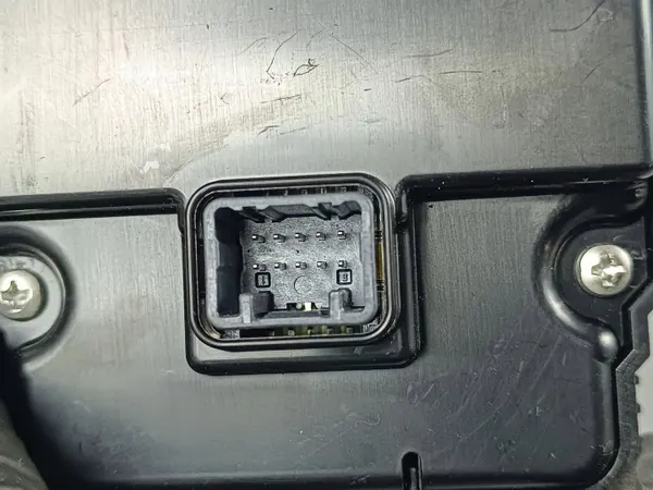 Controlo de direção Mitsubishi OE 8616A077 usado image 5