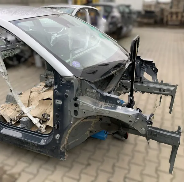 OEM RENAULT CAPTUR II Höger Sidoskydd Frampanel image 3