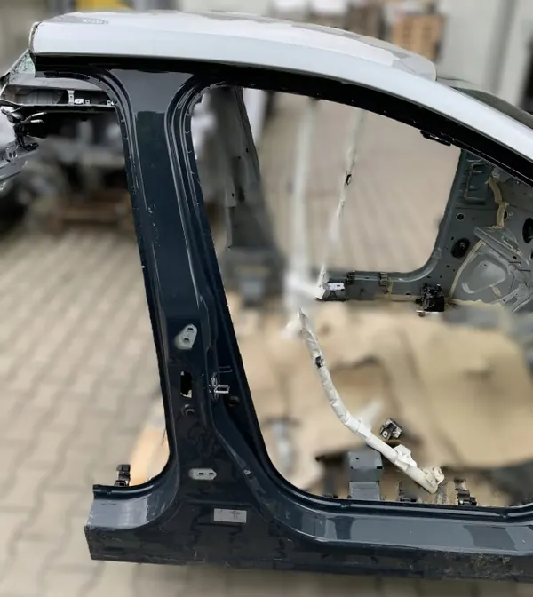OEM RENAULT CAPTUR II Höger Sidoskydd Frampanel image 6