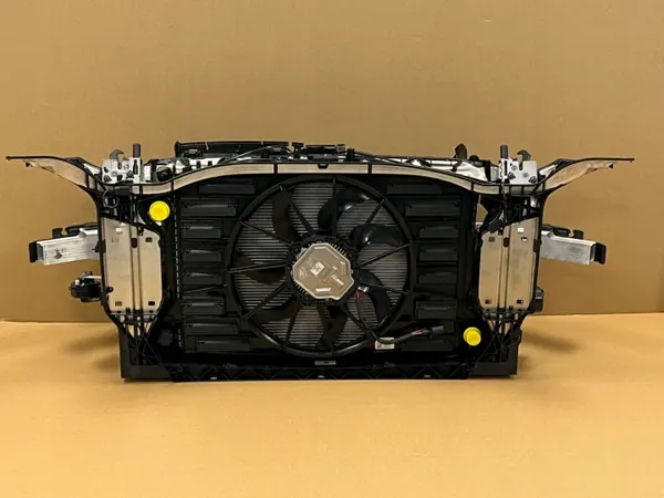 Radiador delantero AUDI A6 A7 4K OEM - Audi OE usado image 3