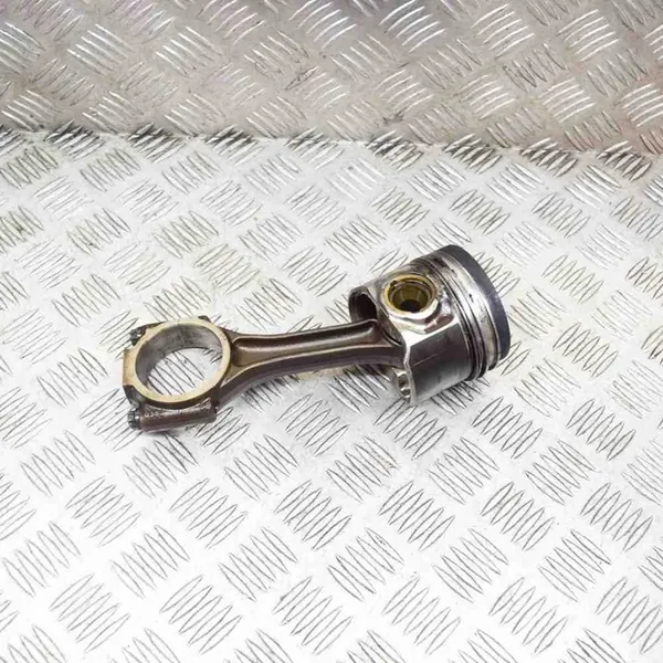 VW PASSAT B6 Kolv 2.0L 2006 OEM 038198401D image 2