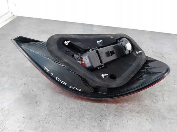 Linker Achterlicht Mercedes-Benz C-Klasse W203 Hatchback image 2