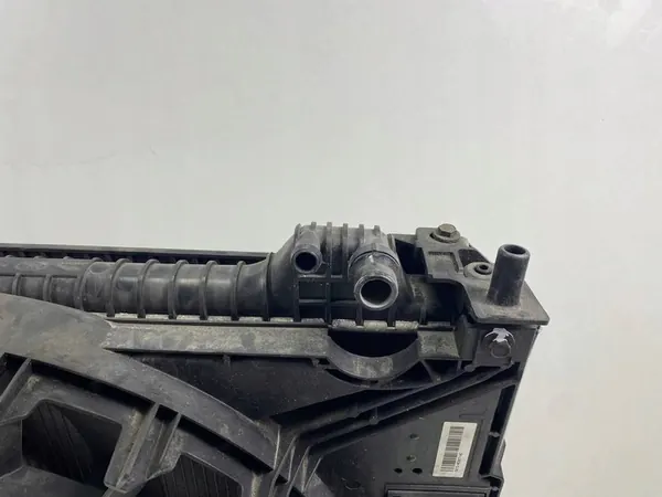 Jaguar F-Pace Radiator Set Used GX738005DC GX738C607AE image 6