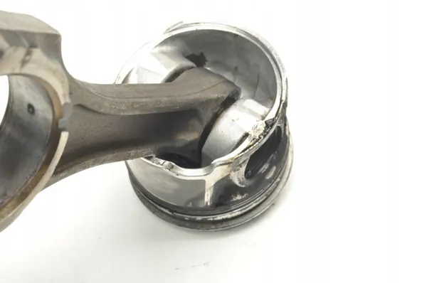 Piston Mazda OE avec Bielle P1 AA2Q image 3