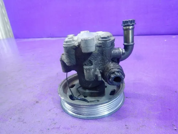 VW Golf IV 1.9 TDI Pompe de Direction 1J0422054 KYB OEM ZAWADA-304606 image 3