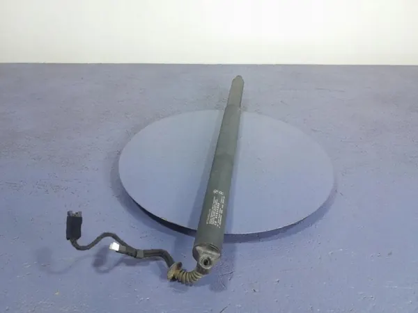 BMW 1 F40 Heckklappenaktuator rechts OEM 9854454 image 3