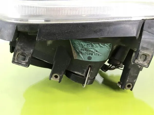 Farol esquerdo VW Golf IV 1997-2003 image 2