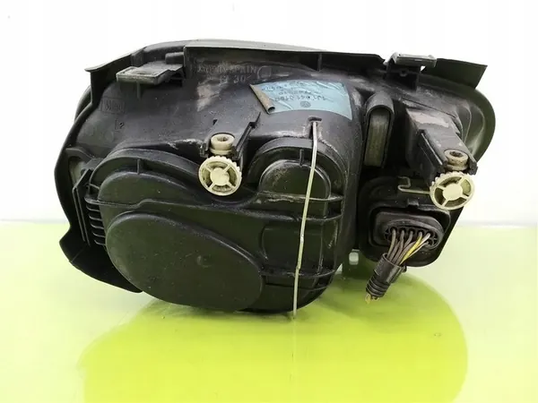 Farol esquerdo VW Golf IV 1997-2003 image 5