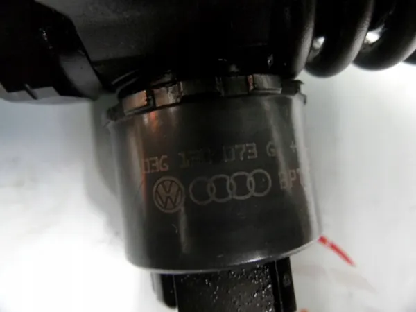 Polttoainepumppu OEM 03G130073G+ 2.0 TDI CRD 140hv image 4