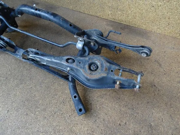 AUDI A3 8V GOLF VII LEON III Set Assi Posteriori 5Q0500041CT image 6