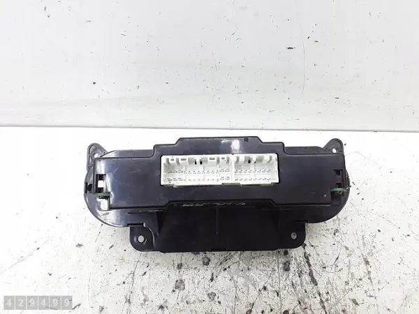 Kia Cerato ilmastointimoduuli OEM 972502F200 image 3